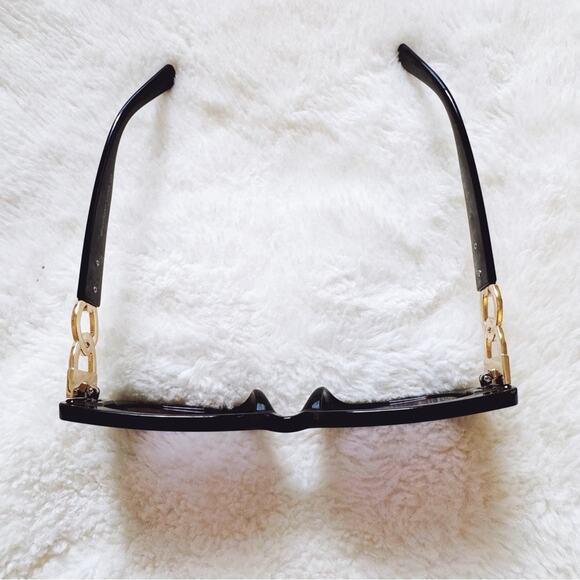 Camille Black Oversized Square Sunglasses - Picture 3 of 11